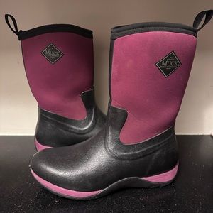 Muck Women's Waterproof Winter Boots - Black and Pink